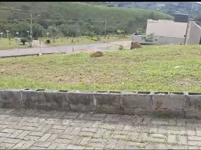 Terreno com 252m², à venda, no bairro Condomínio Residencial Mantiqueira em São José dos Campos