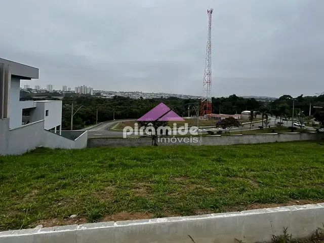 Terreno com 752m², à venda, no bairro Urbanova em São José dos Campos
