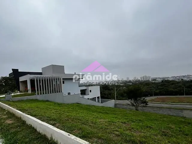 Terreno com 752m², à venda, no bairro Urbanova em São José dos Campos