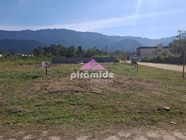 Terreno com 458m², à venda, no bairro Mar Verde II em Caraguatatuba
