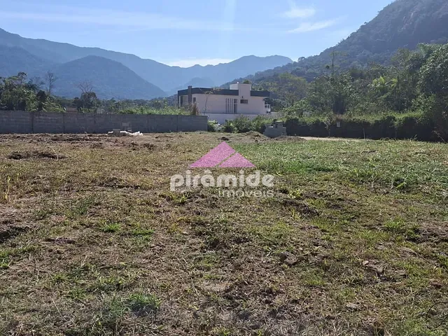 Terreno com 458m², à venda, no bairro Mar Verde II em Caraguatatuba