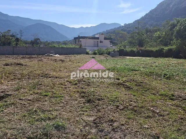Terreno com 458m², à venda, no bairro Mar Verde II em Caraguatatuba