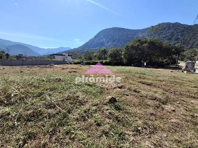 Terreno com 458m², à venda, no bairro Mar Verde II em Caraguatatuba