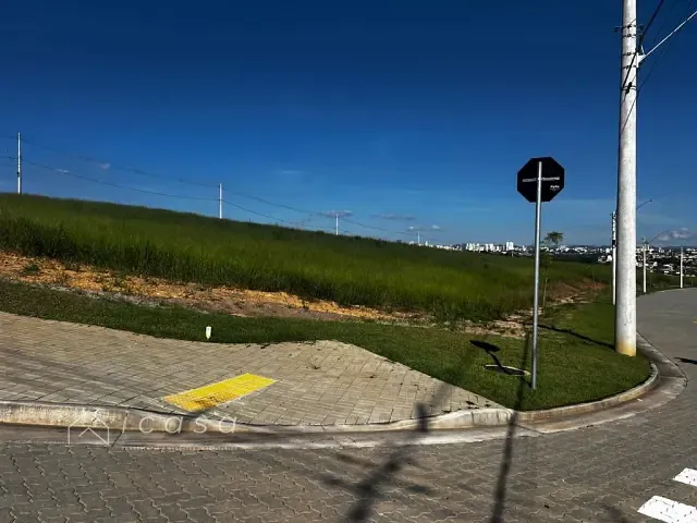 Terreno com 200m², à venda, no bairro Jardim Cruzeiro do Sul em São José dos Campos