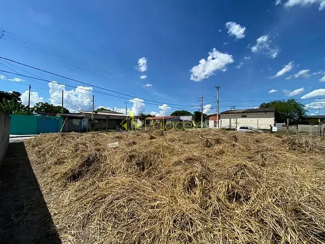 Terreno com 300m², à venda, no bairro Jardim Regina em Pindamonhangaba