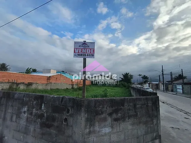 Terreno com 560m², à venda, no bairro Praia das Palmeiras em Caraguatatuba