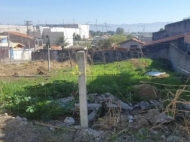 Terreno com 250m², à venda, no bairro Residencial Estoril em Taubaté