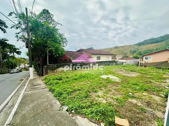 Terreno com 250m², à venda, no bairro Portal da Olaria em São Sebastião