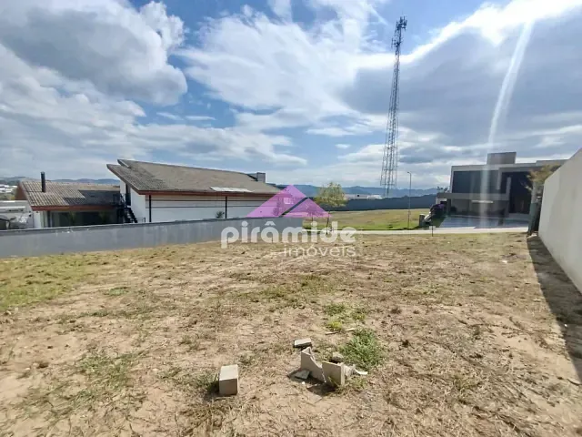 Terreno com 600m², à venda, no bairro Urbanova em São José dos Campos