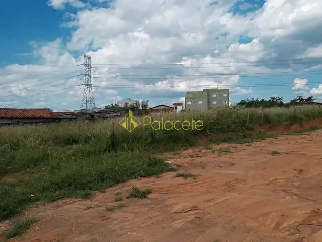 Terreno com 2938m², à venda, no bairro Esplanada Independência em Taubaté