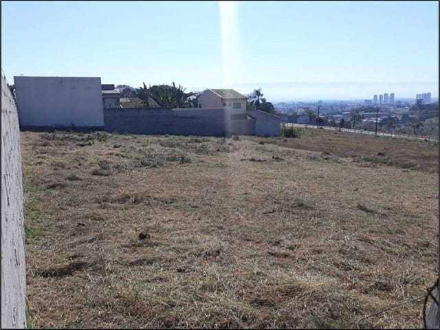 Terreno com 1000m², à venda, no bairro Residencial Estoril em Taubaté