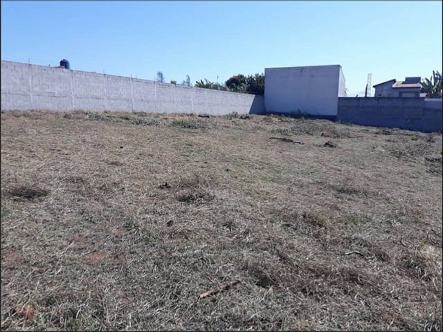 Terreno com 1000m², à venda, no bairro Residencial Estoril em Taubaté