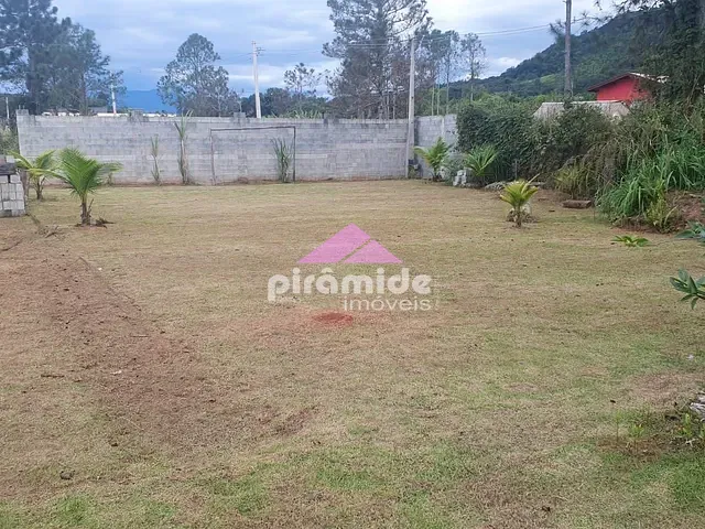 Terreno com 486m², à venda, no bairro Jardim Tarumãs em Caraguatatuba