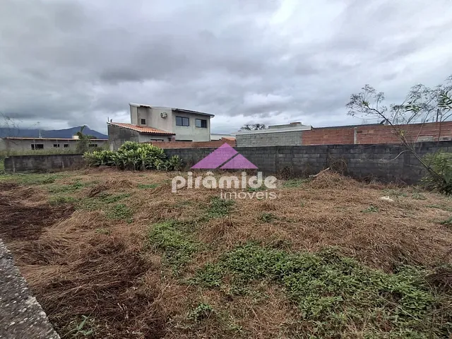 Terreno com 306m², à venda, no bairro Balneário Recanto do Sol em Caraguatatuba