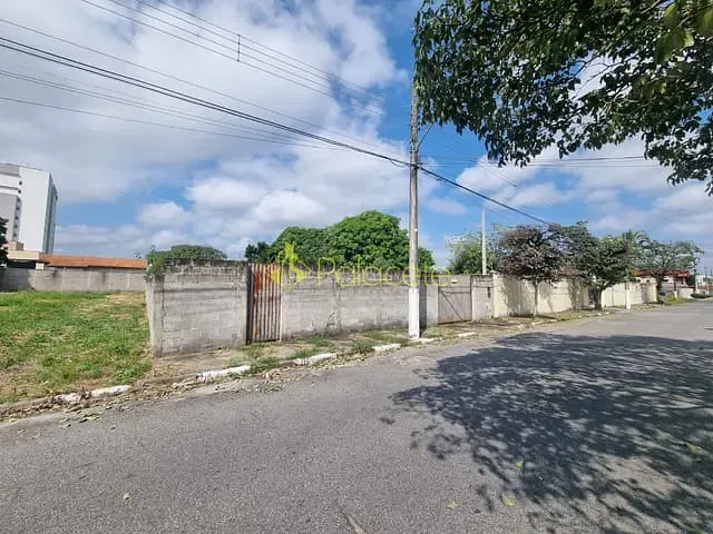 Terreno com 720m², à venda, no bairro Jardim Residencial Doutor Lessa em Pindamonhangaba