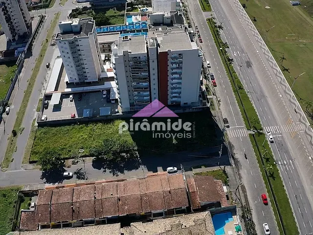 Terreno com 1500m², à venda, no bairro Jardim Porto Novo em Caraguatatuba