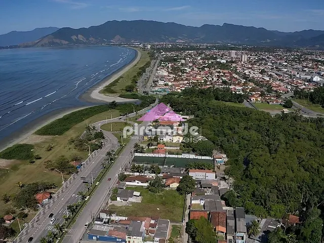 Terreno com 2000m², à venda, no bairro Praia das Palmeiras em Caraguatatuba