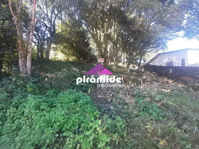 Terreno com 631m², à venda, no bairro Jardim Tarumãs em Caraguatatuba