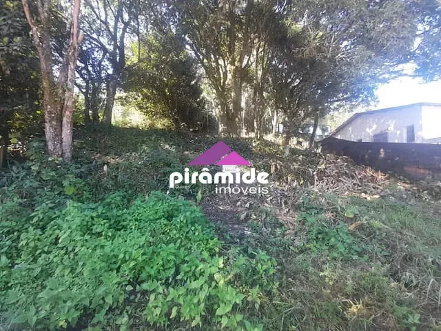 Terreno com 631m², à venda, no bairro Jardim Tarumãs em Caraguatatuba