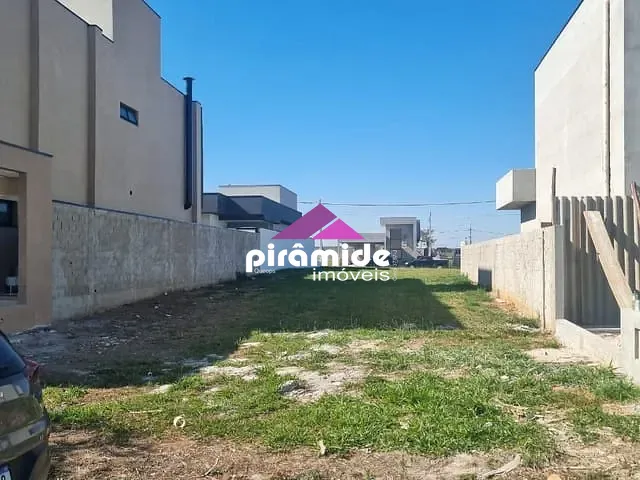 Terreno com 250m², à venda, no bairro Eugênio de Mello em São José dos Campos