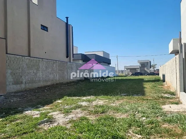 Terreno com 250m², à venda, no bairro Eugênio de Mello em São José dos Campos