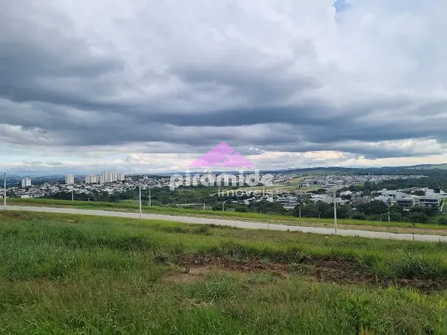 Terreno com 348m², à venda, no bairro Urbanova em São José dos Campos