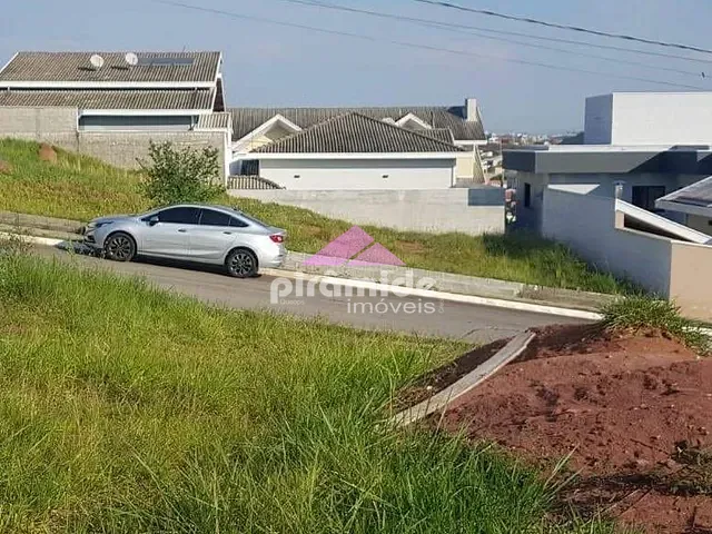 Terreno com 252m², à venda, no bairro Residencial Mantiqueira em São José dos Campos