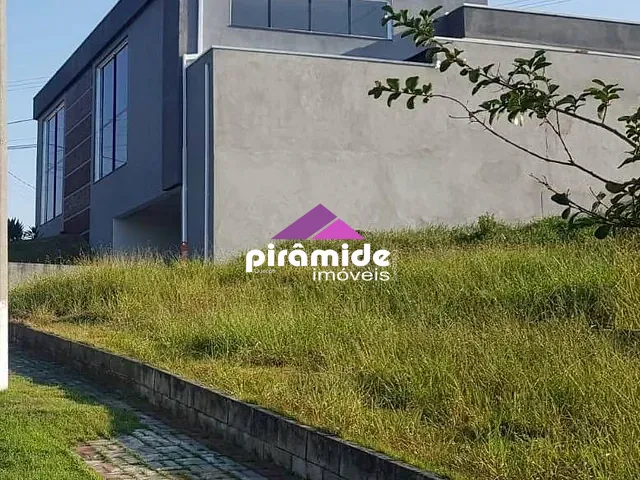 Terreno com 300m², à venda, no bairro Condomínio Residencial Mantiqueira em São José dos Campos