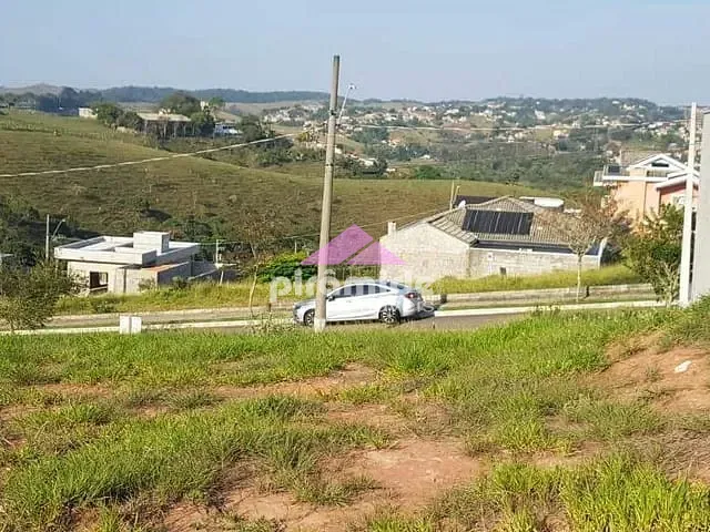 Terreno com 300m², à venda, no bairro Condomínio Residencial Mantiqueira em São José dos Campos