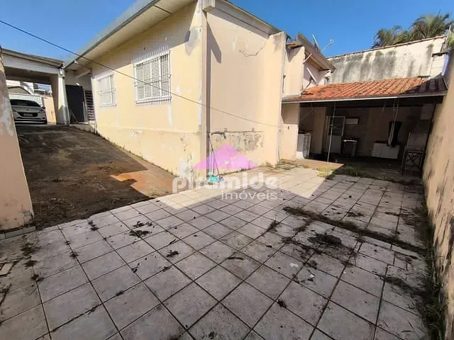 Terreno com 333m², à venda, no bairro Jardim das Indústrias em São José dos Campos