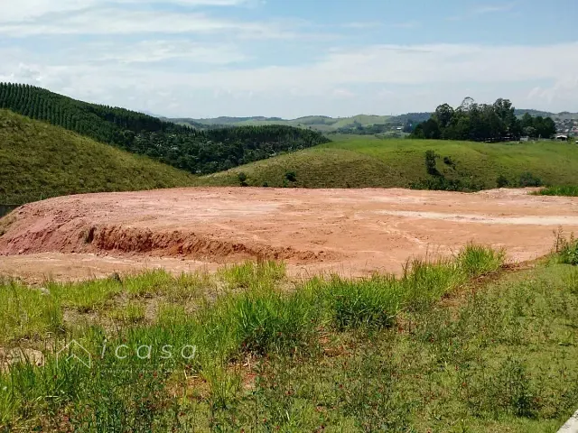 Terreno com 1382m², à venda, no bairro Condomínio Residencial Mantiqueira em São José dos Campos