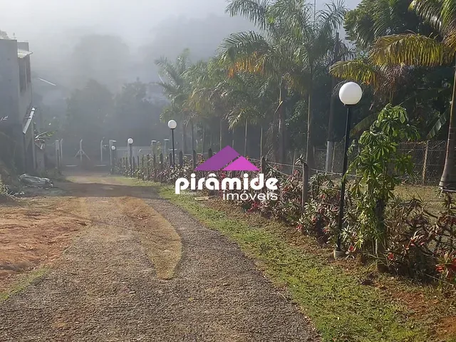 Terreno com 150m², à venda, no bairro Freitas em São José dos Campos