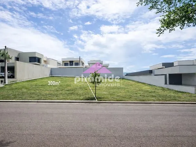 Terreno com 300m², à venda, no bairro Terras do Vale em Caçapava
