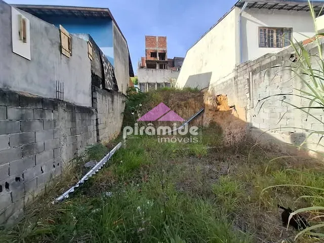 Terreno com 162m², à venda, no bairro Jardim dos Bandeirantes em São José dos Campos