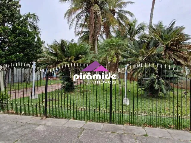 Terreno com 2381m², à venda, no bairro Praia das Palmeiras em Caraguatatuba