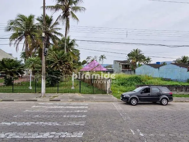 Terreno com 2381m², à venda, no bairro Praia das Palmeiras em Caraguatatuba