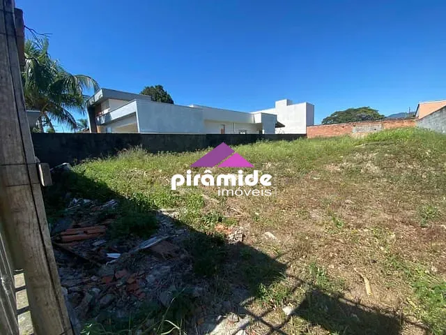 Terreno com 360m², à venda, no bairro Pontal de Santa Marina em Caraguatatuba