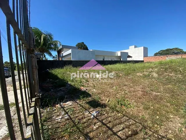 Terreno com 360m², à venda, no bairro Pontal de Santa Marina em Caraguatatuba