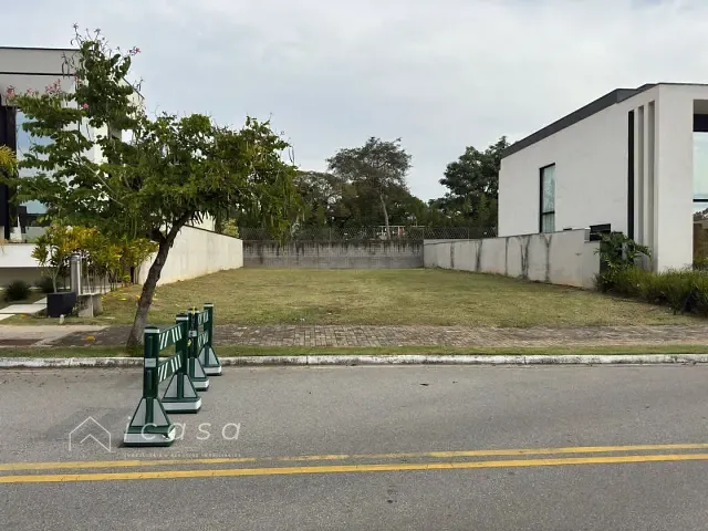Terreno com 450m², à venda, no bairro Jardim do Golfe em São José dos Campos