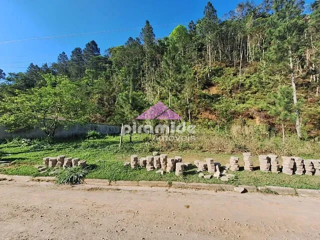 Terreno com 280m², à venda, no bairro Capricórnio em Caraguatatuba