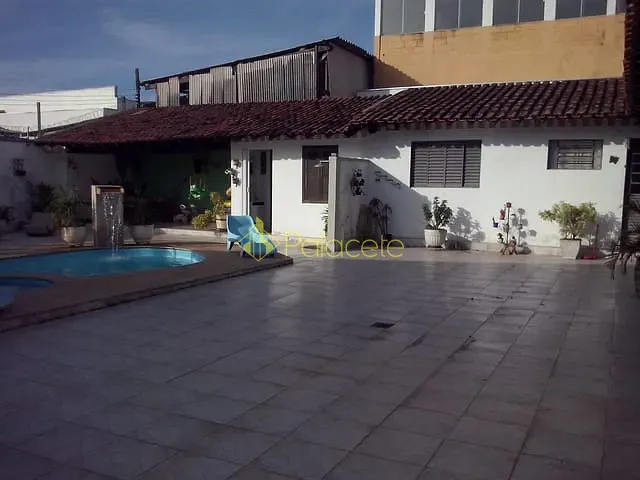 Terreno com 1000m² 4 quartos e 2 banheiros, à venda, no bairro Centro em Pindamonhangaba