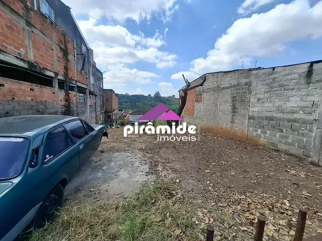 Terreno com 450m², à venda, no bairro Monte Castelo em São José dos Campos