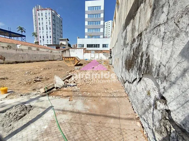 Terreno com 604m², para alugar, no bairro Centro em São José dos Campos