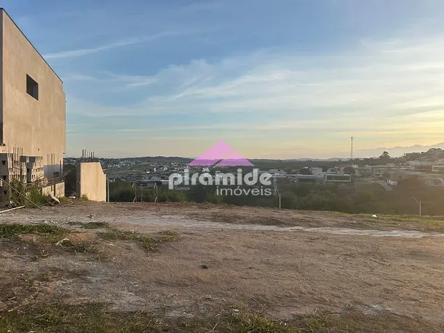 Terreno com 352m², à venda, no bairro Urbanova em São José dos Campos