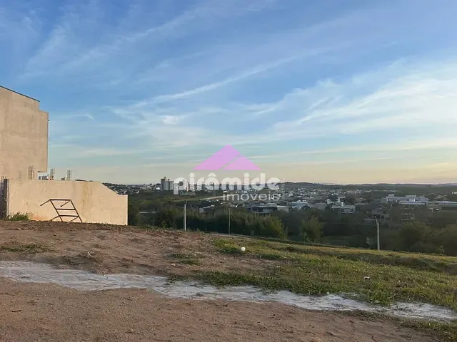 Terreno com 352m², à venda, no bairro Urbanova em São José dos Campos