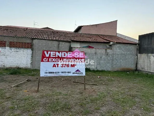 Terreno com 376m², à venda, no bairro Galo Branco em São José dos Campos