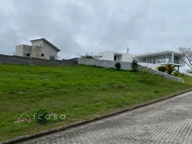 Terreno com 1200m², à venda, no bairro Residencial Colinas do Parahyba em São José dos Campos