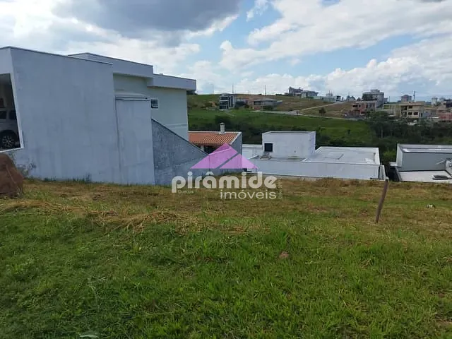 Terreno com 378m², à venda, no bairro Loteamento Verana em São José dos Campos
