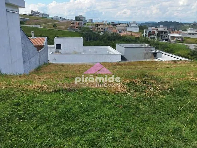 Terreno com 378m², à venda, no bairro Loteamento Verana em São José dos Campos