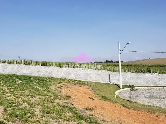 Terreno com 660m², à venda, no bairro Piedade em Caçapava